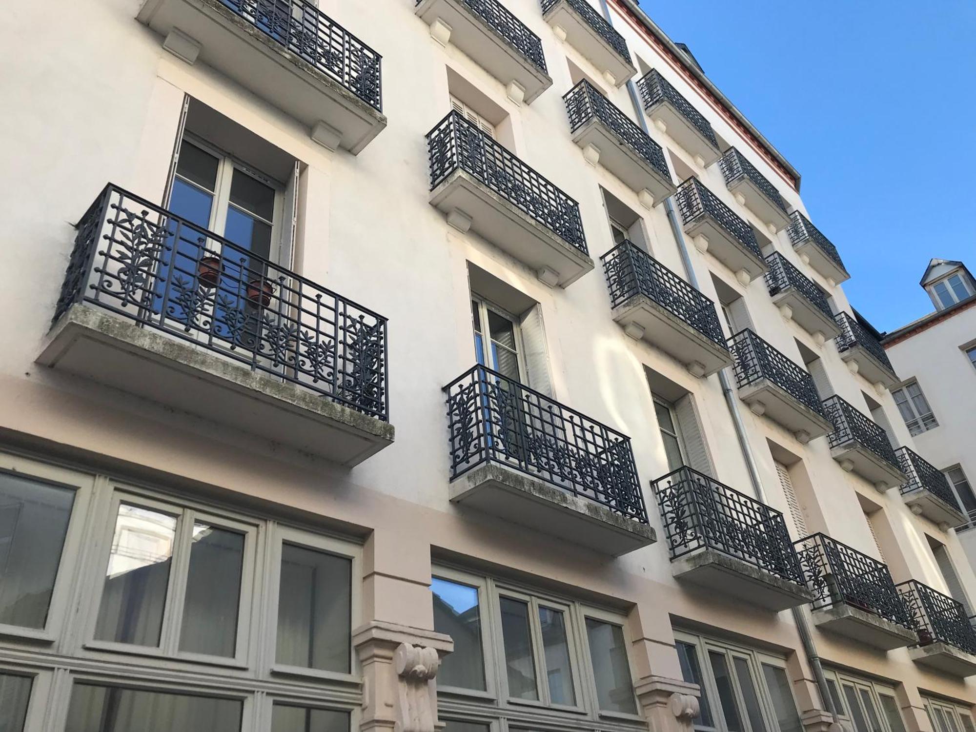 Le Clemenceau - Hyper Centre - Calme - Proche Thermes Apartamento Vichy Exterior foto